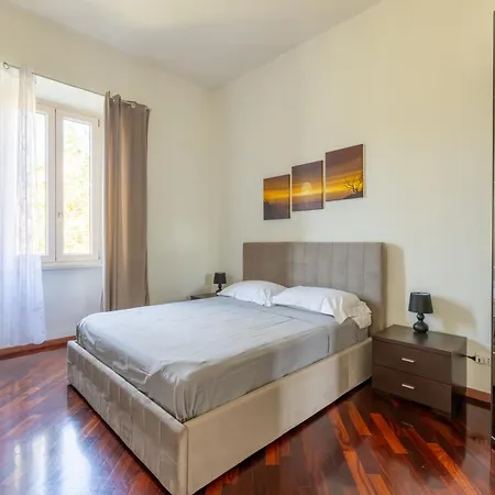 Apartment Attico Vista San Pietro, Vicino Ai Musei Vaticani *